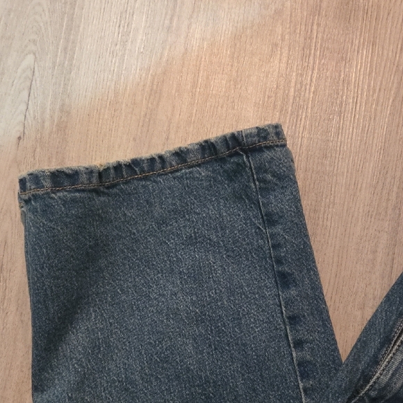 BCBG Womens Classic Denim Straight Jeans - Picture 2 of 4